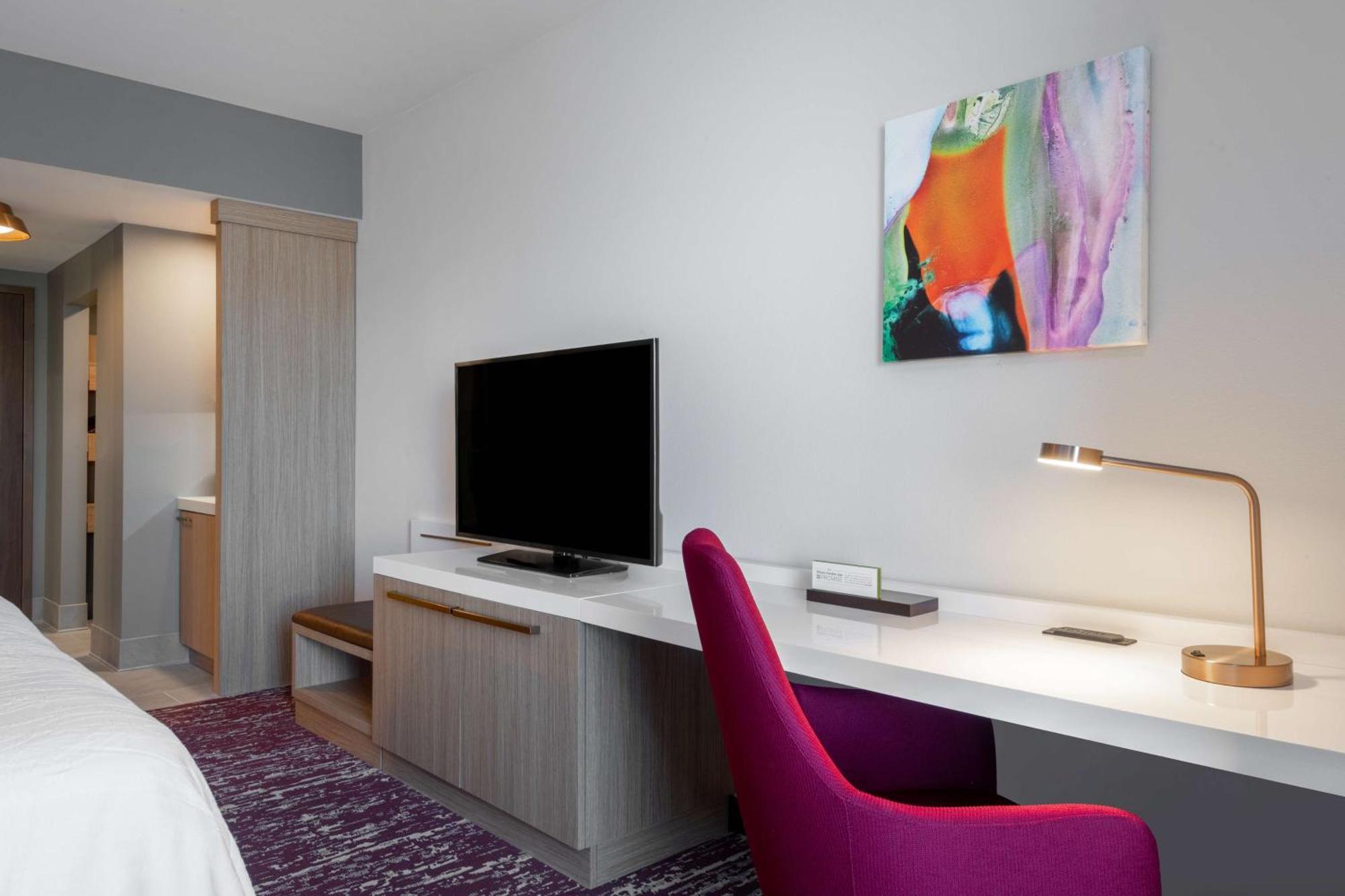 Hilton Garden Inn Лонґмонт Екстер'єр фото