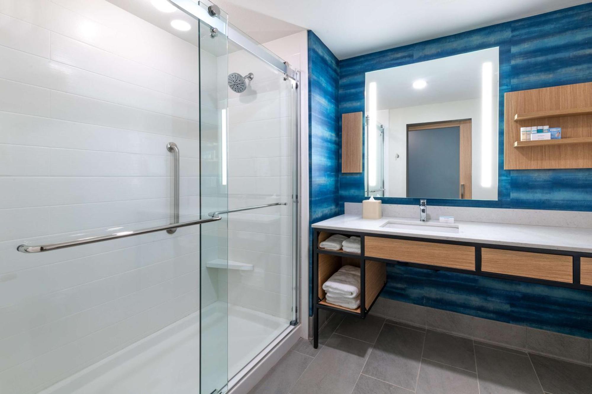 Hilton Garden Inn Лонґмонт Екстер'єр фото