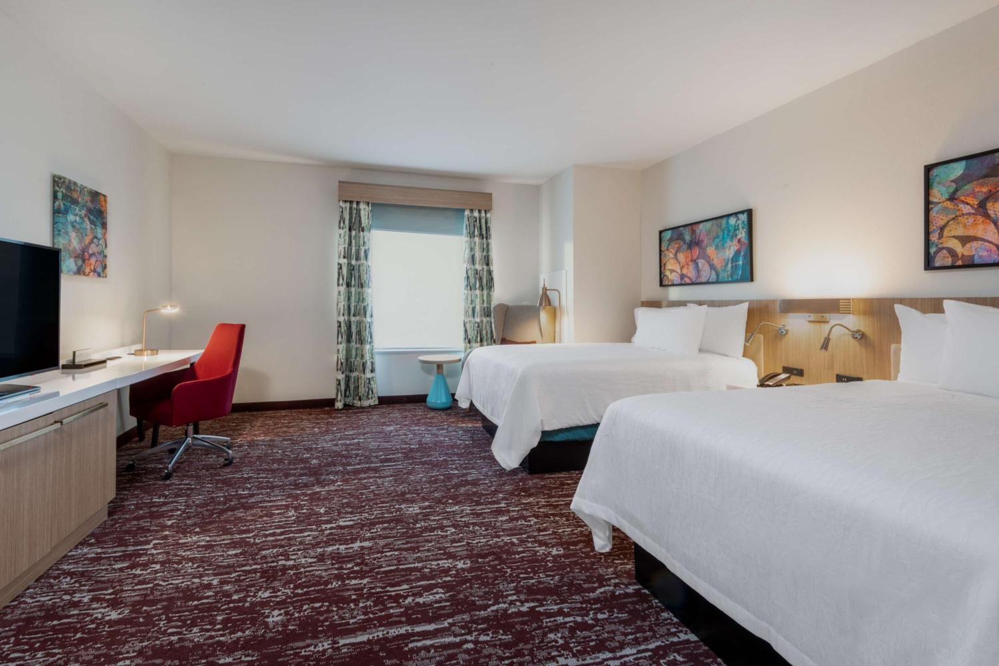 Hilton Garden Inn Лонґмонт Екстер'єр фото